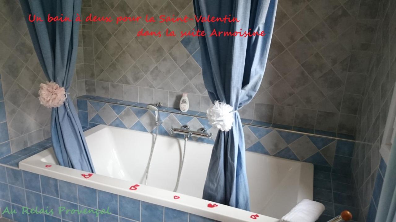 מלון Bagnols-en-Forêt Au Relais Provencal מראה חיצוני תמונה